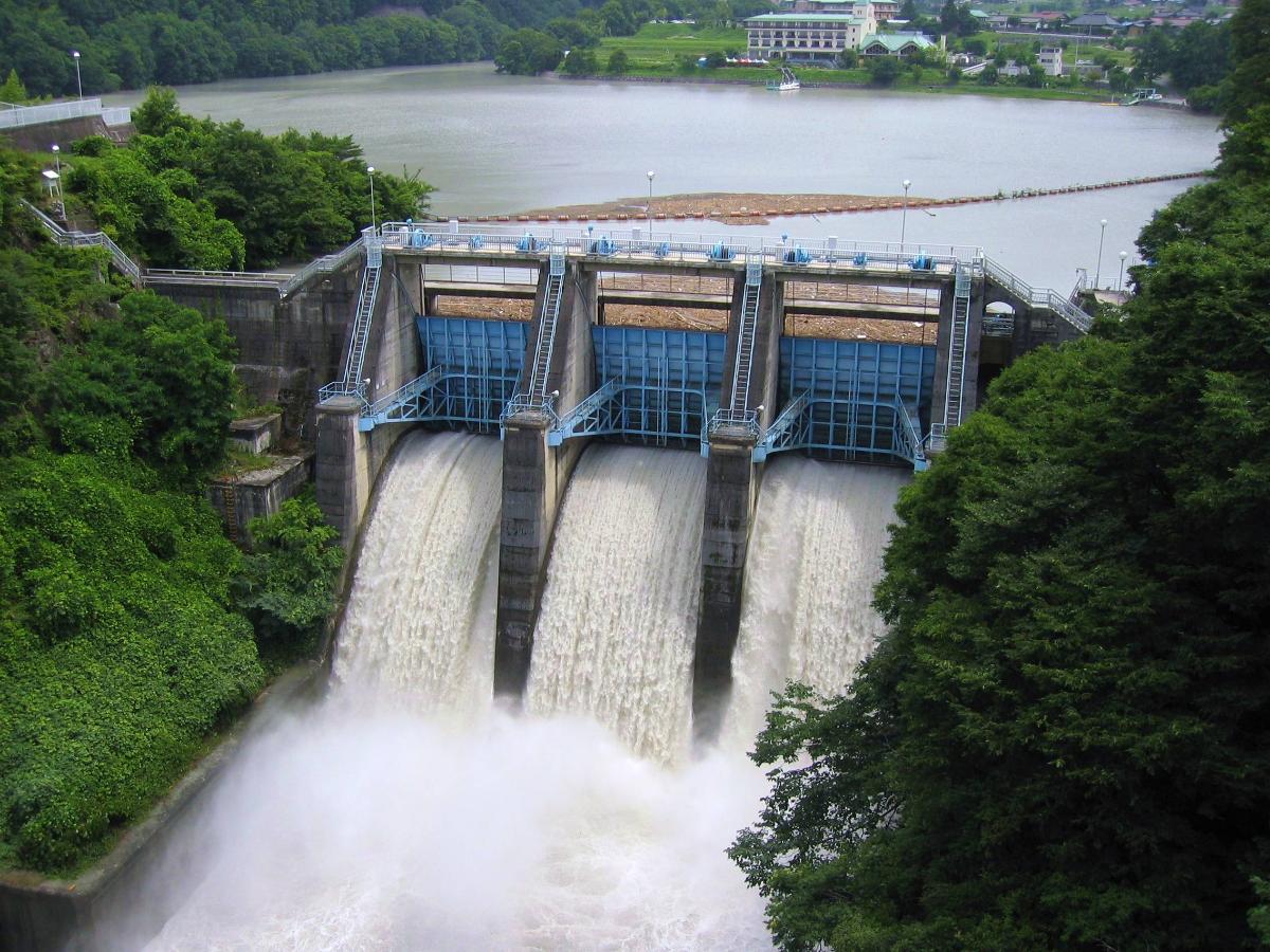 Takatō Dam in Nagano 