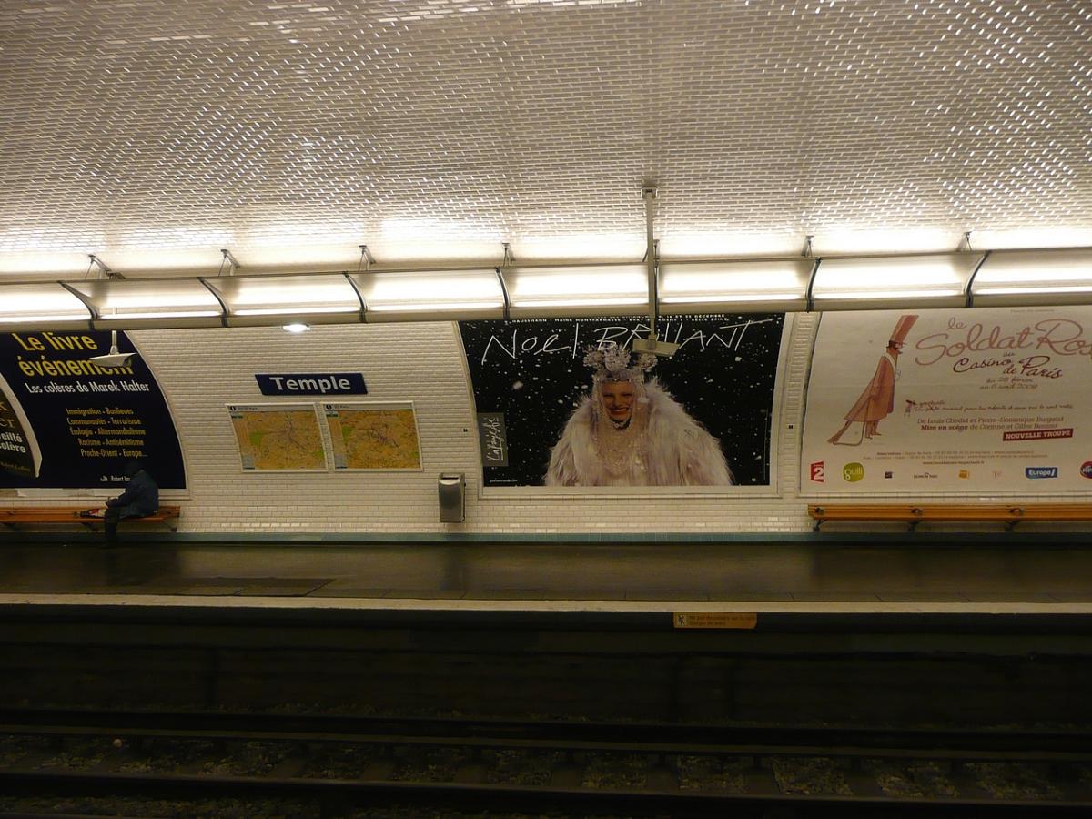 Station Temple du métro de Paris. 