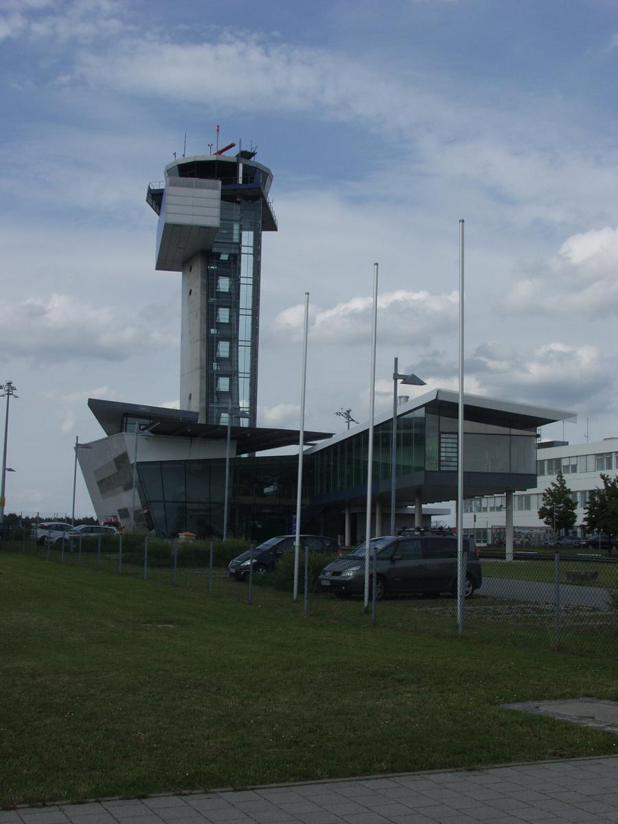 Tour de contrôle de l'aéroport de Nuremberg 