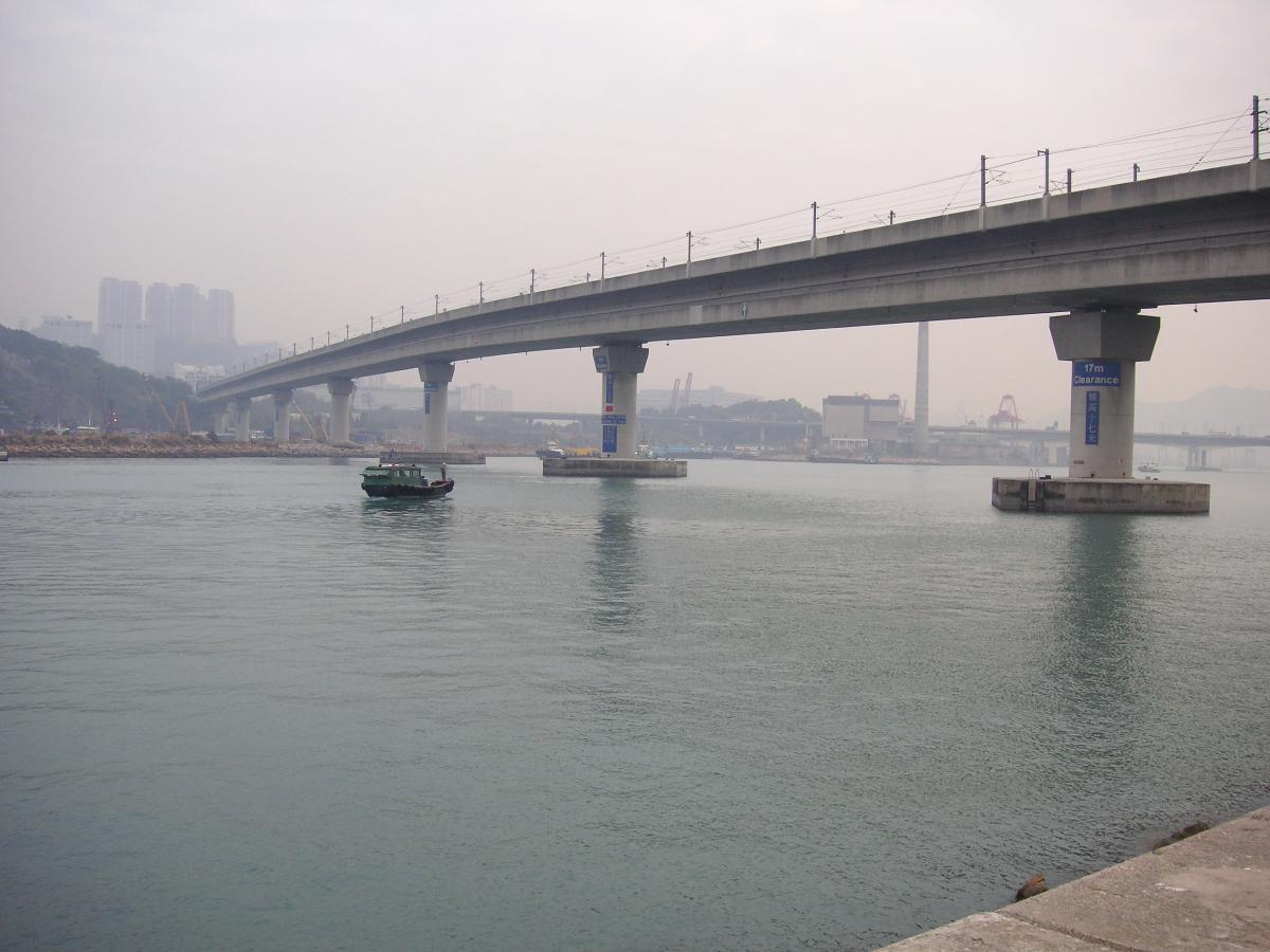 Tsing Lai Bridge 