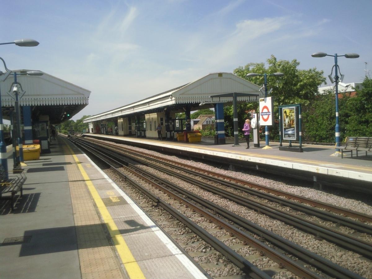 Turnham Green tube station 