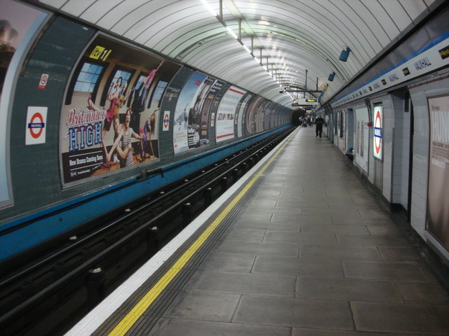 Vauxhall Tube station Southbound Victoria Line platform 