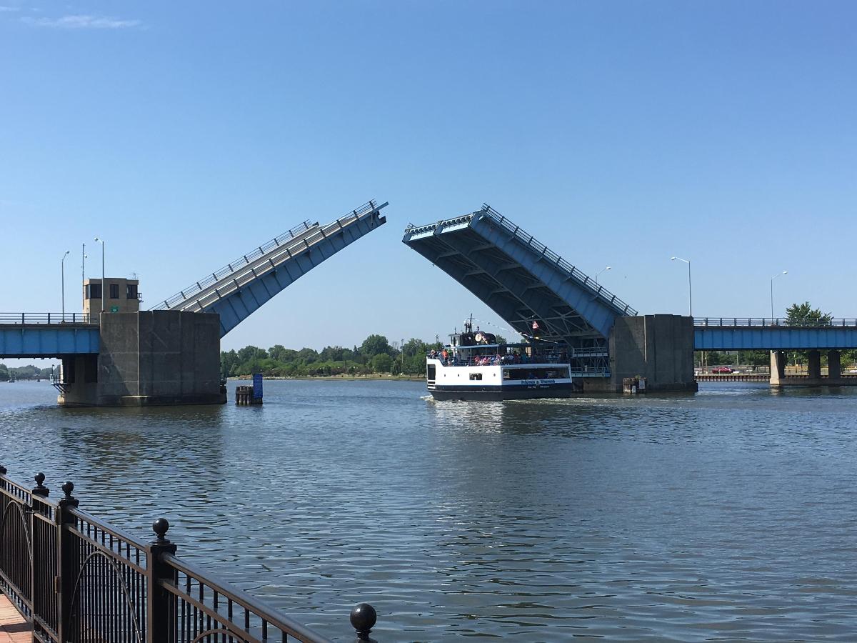 Bay City's popular Princess Wenonah river cruise passing under the Veteran's Memorial Bridge. 