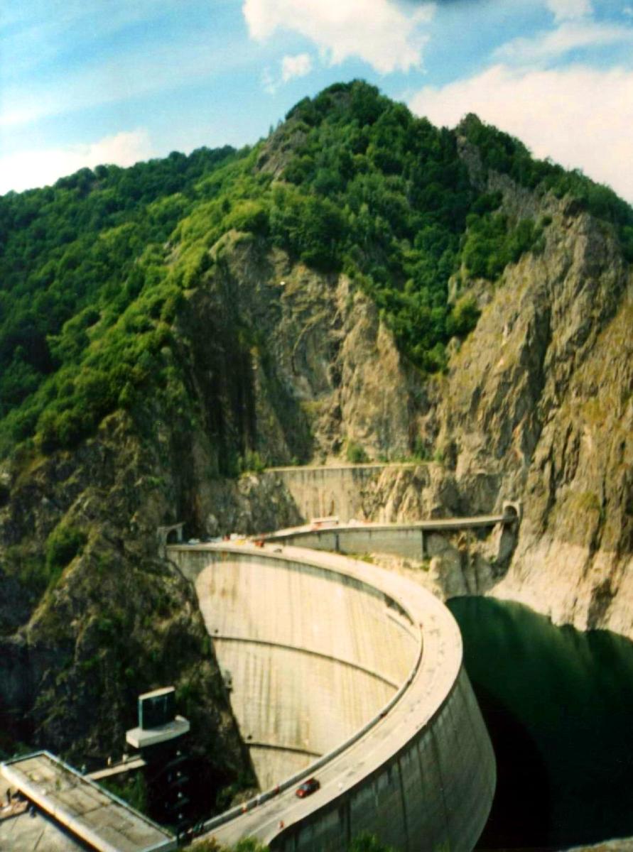 The Vidraru Dam, on the Argeş river valley, Romania 