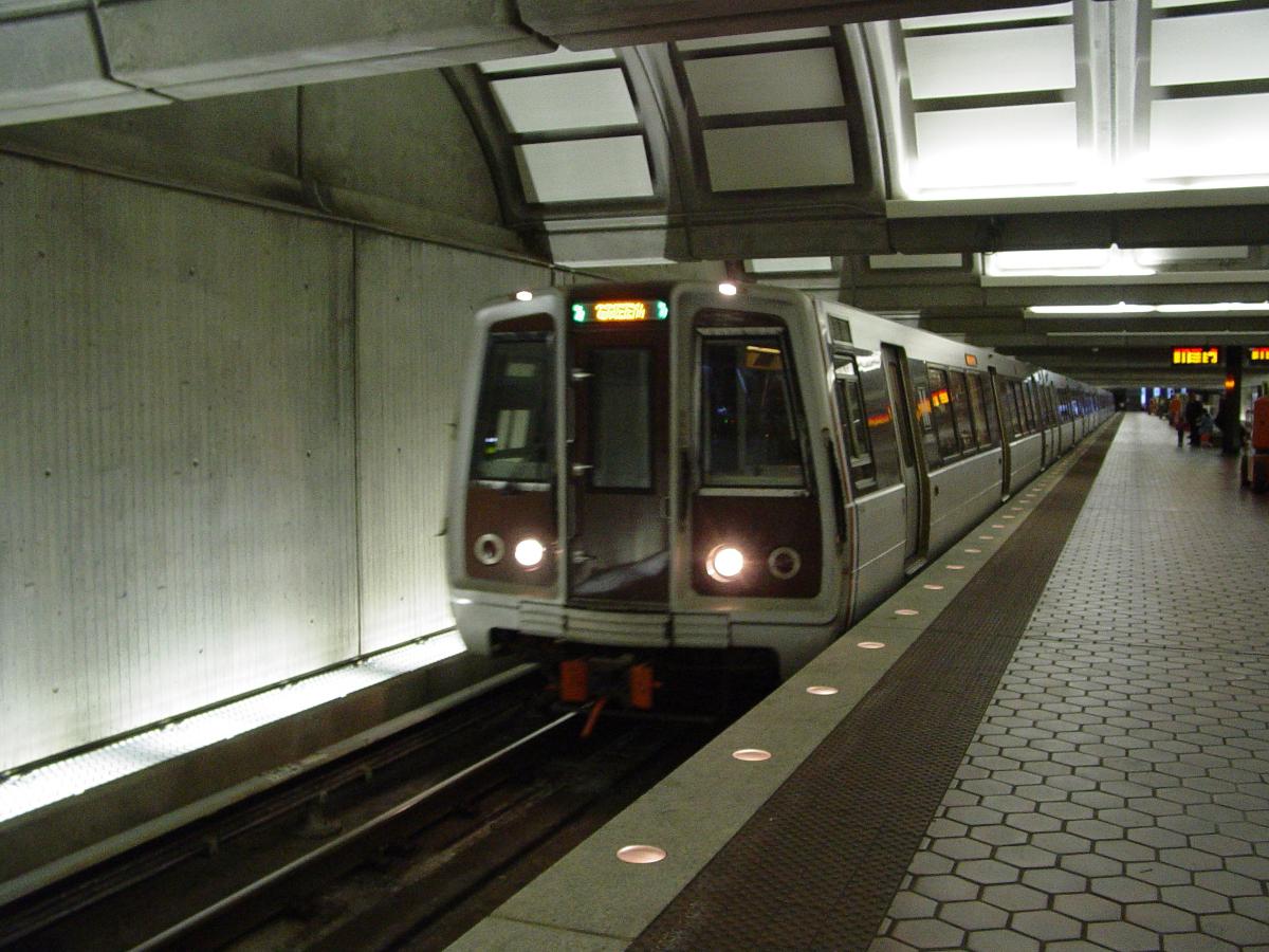 A WMATA 5000-Series train arrives at Anacostia, a station on the Green Line of the Washington Metro 