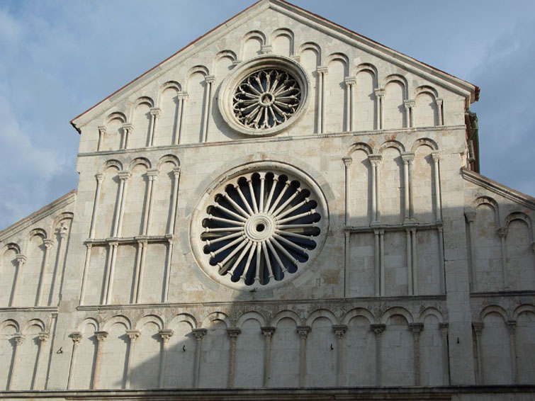 Cathedral of Saint Anastasia (Zadar)(photographer: Maestralno) 