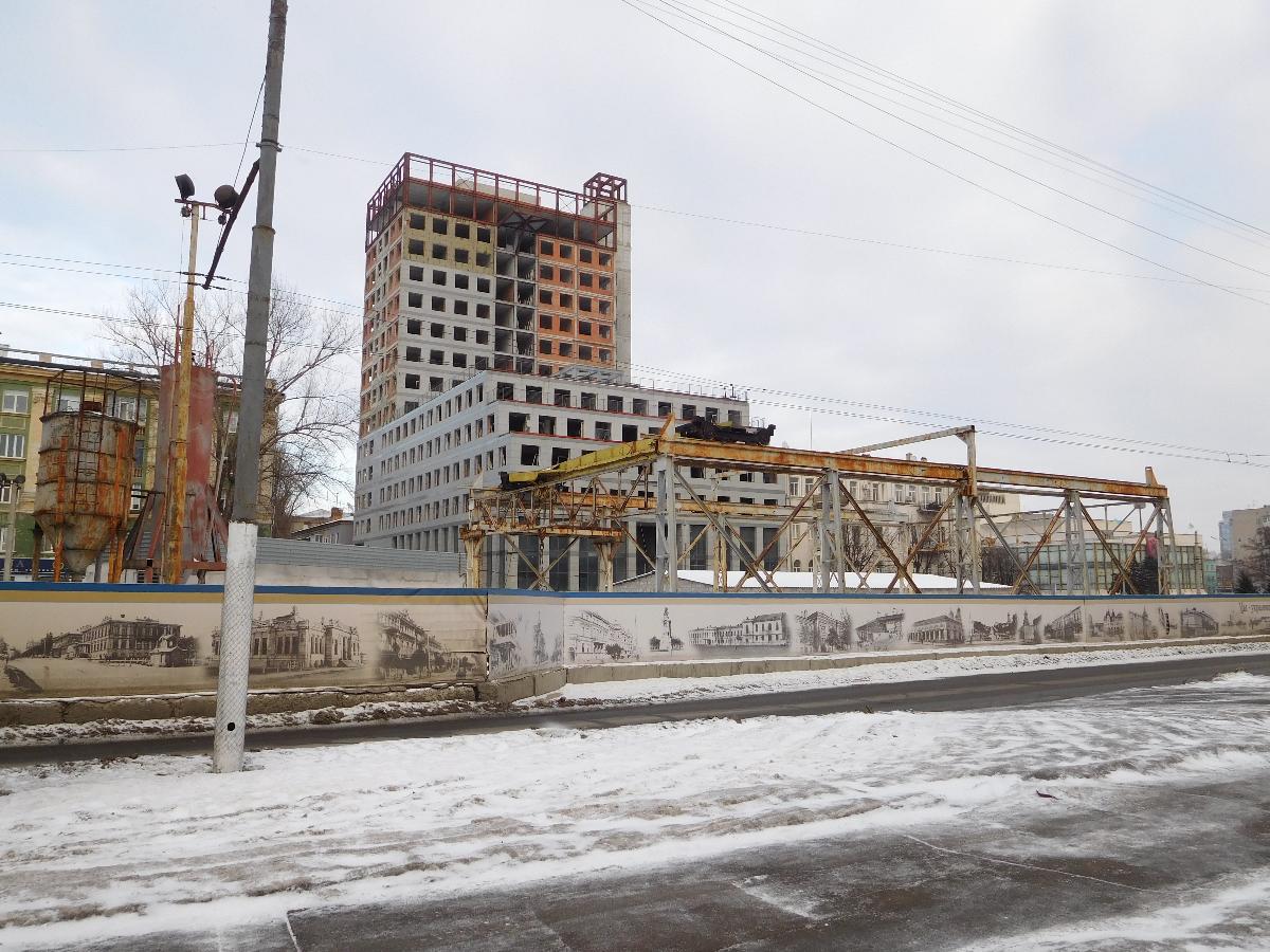 Construction shaft for future Teatralna metro station 