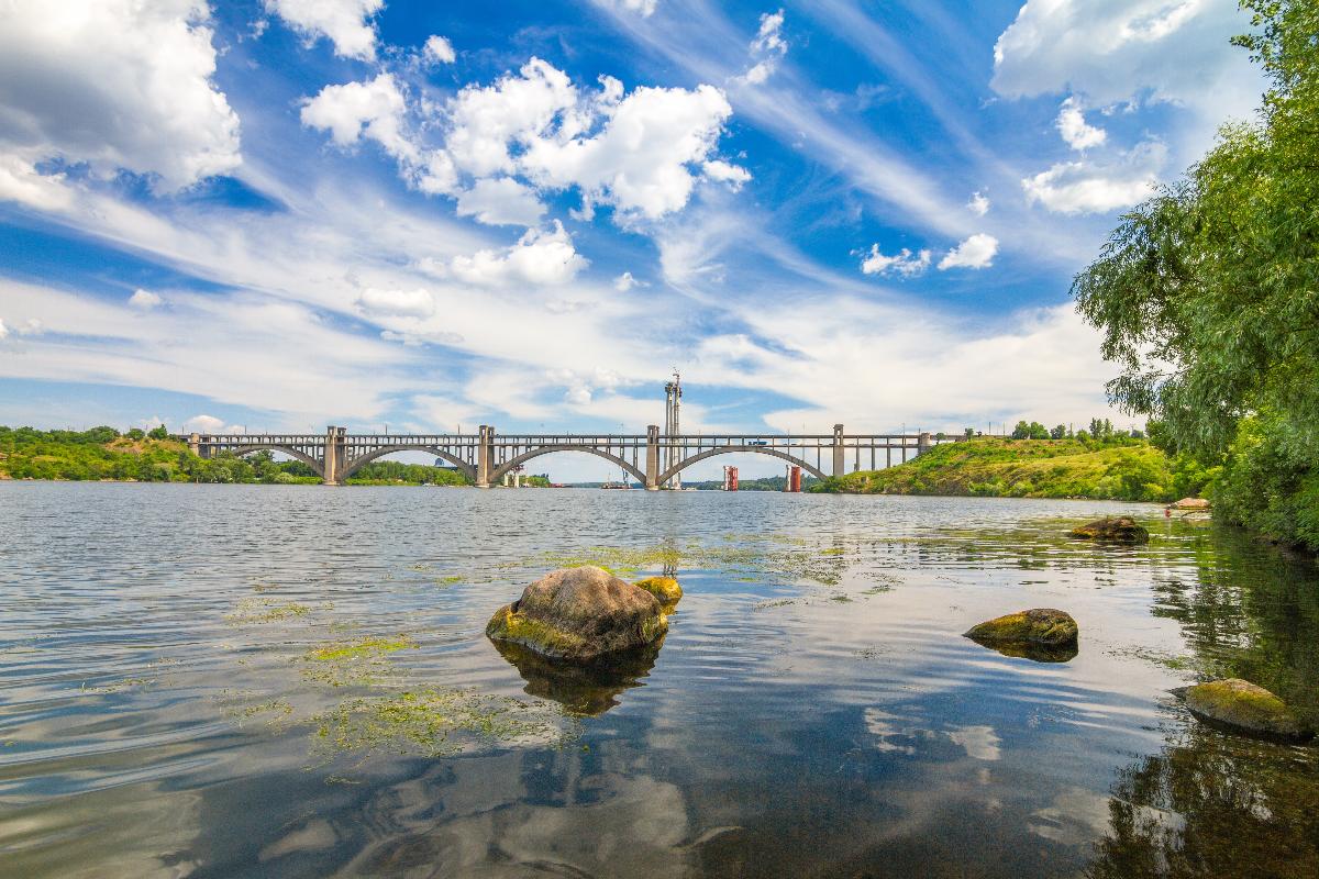 Preobrazhenskij-Brücke (neuer Dnepr) 