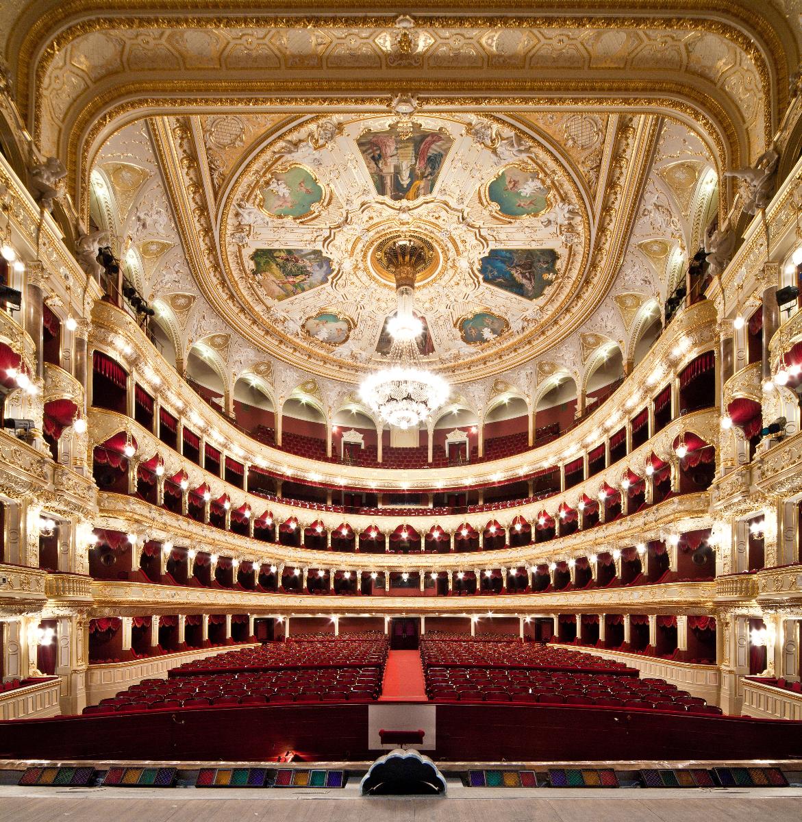 Great hall of Odessa Opera and Ballet Theater 