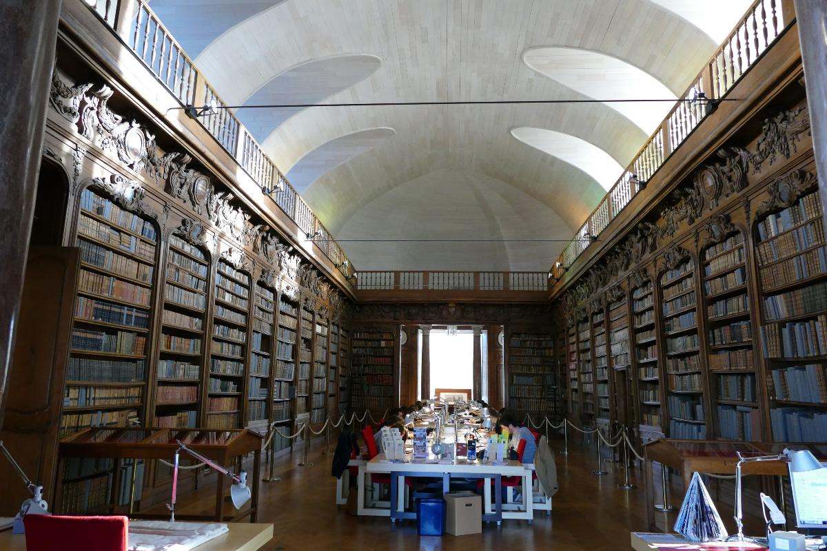Stadtbibliothek und Mediathek von Alençon 