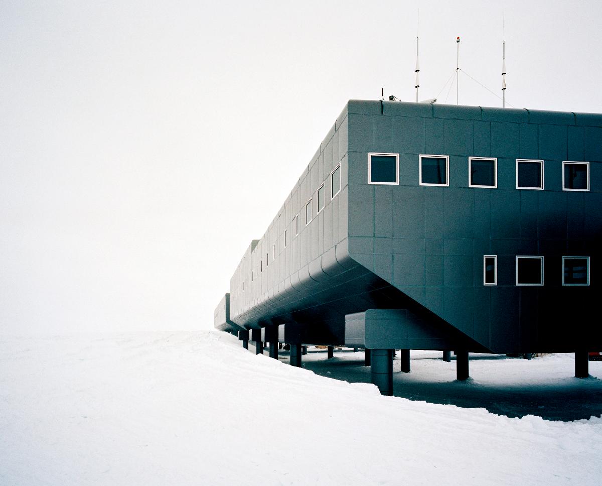 Amundsen-Scott South Pole Station - Elevated Station 