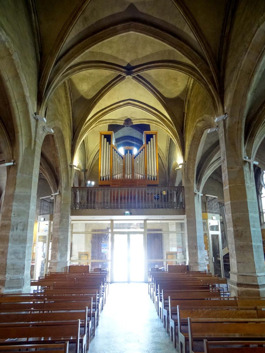 Église Saint-Saturnin d'Antony 