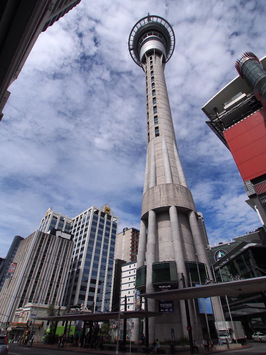 Sky Tower (Auckland) - Wikipedia