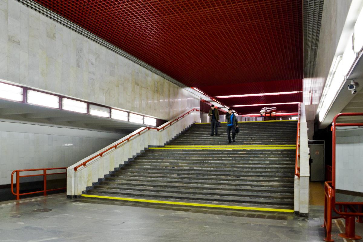 Metrobahnhof Aŭtazavodskaja 