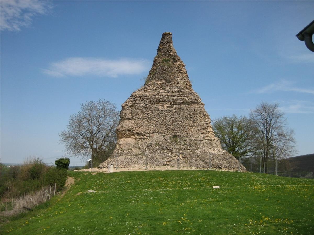 Pyramide von Couhard 