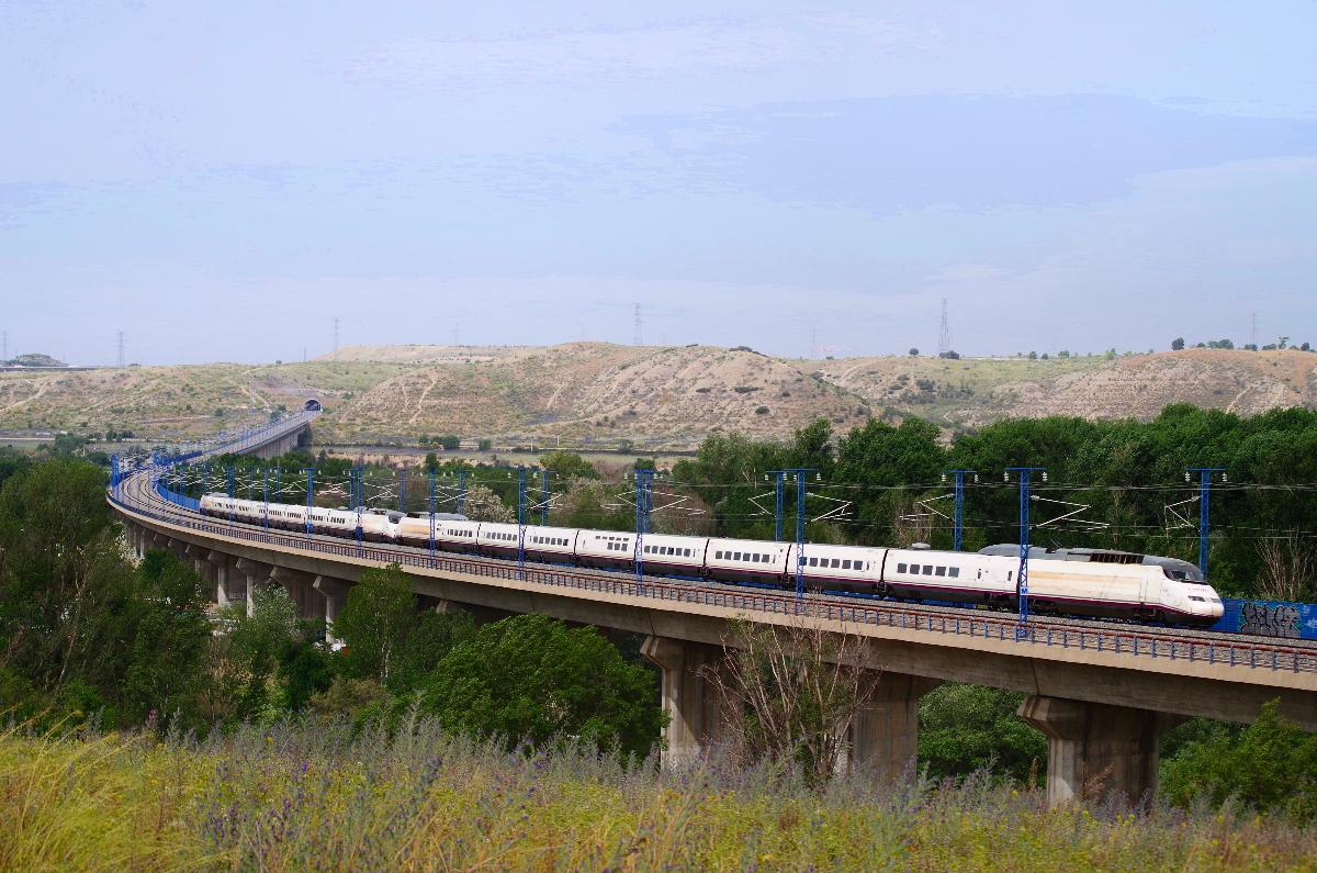 Ligne à grande vitesse Madrid-Saragosse-Barcelone-frontiére française 