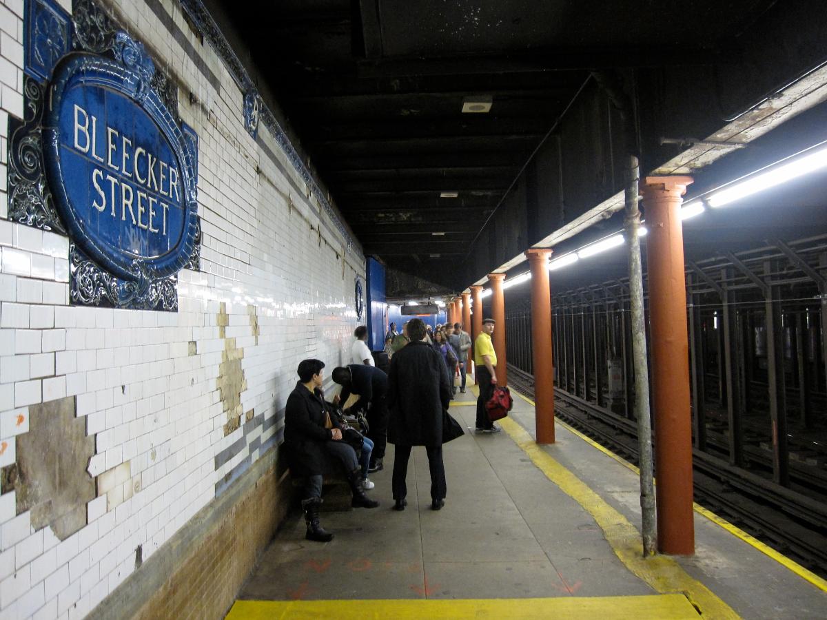 Bleecker Street Subway Station (Lexington Avenue Line) 