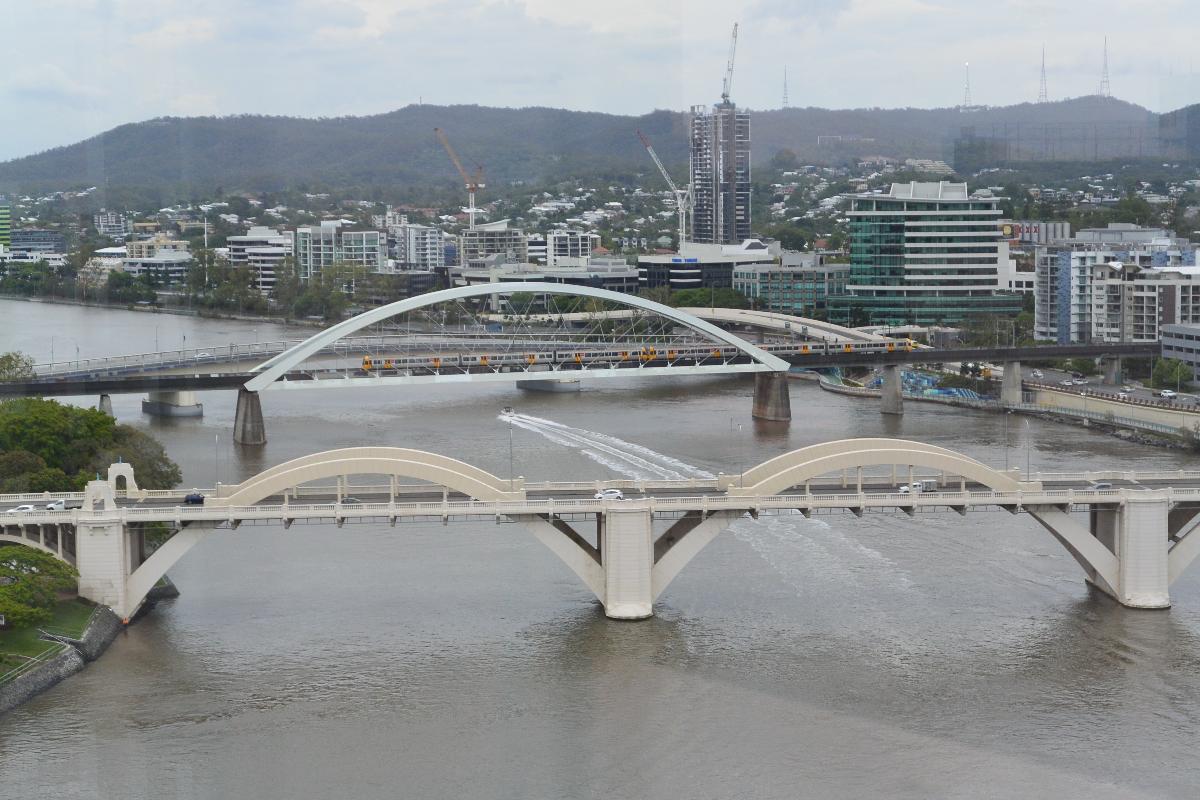 Brisbane river looking south from North Quay 