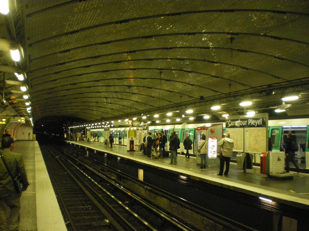 Station de métro Carrefour Pleyel 