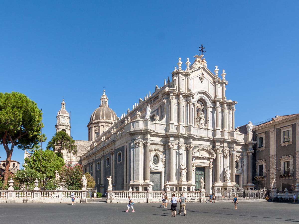 Cathedral (Catania) - exterior 
