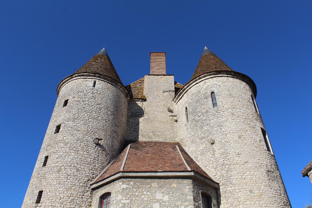 Château de Nemours. 