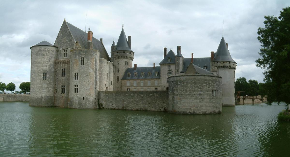 Château de Sully-sur-Loire, Loches, France 