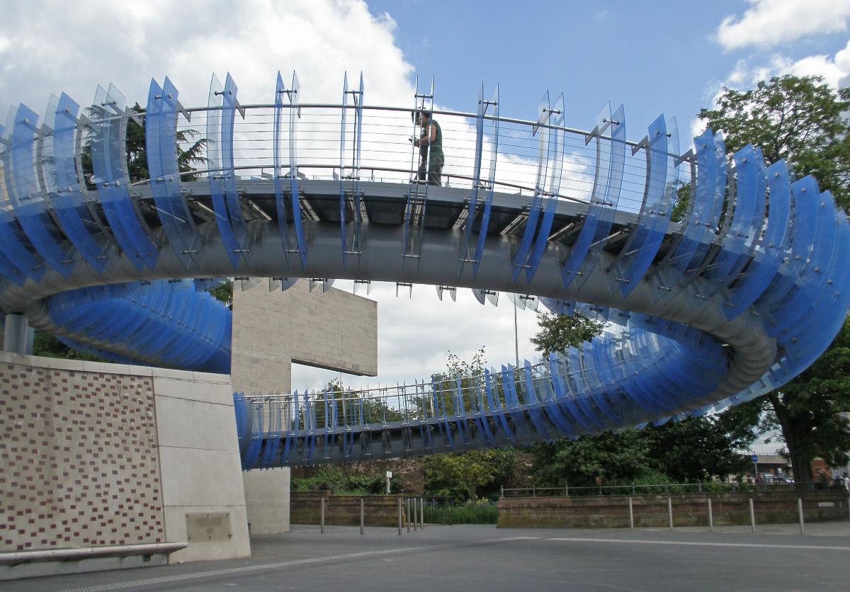 Pont en verre 