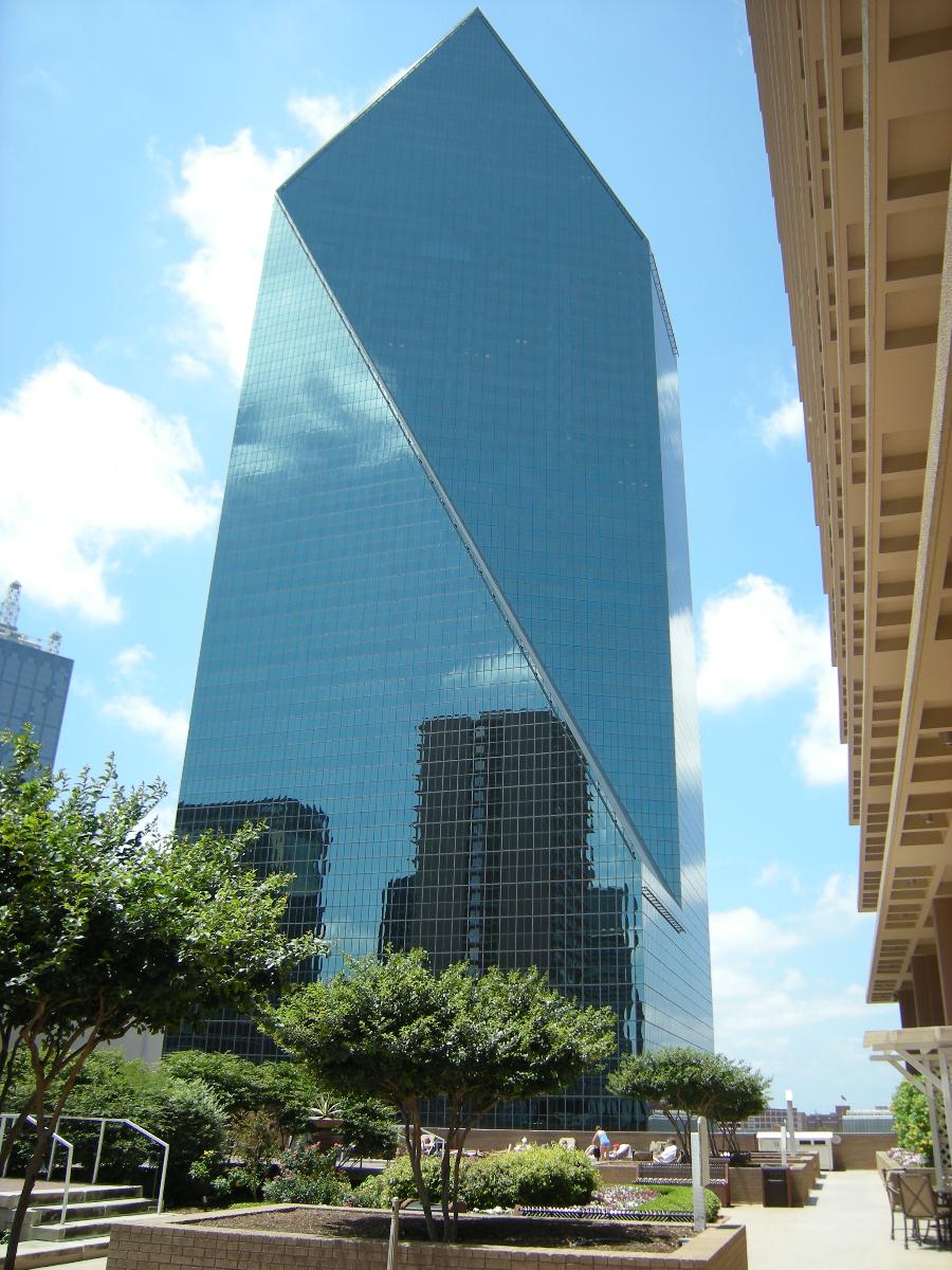First Interstate Bank Tower 