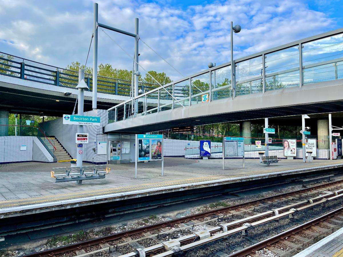 Eastbound platform at Beckton Park station 