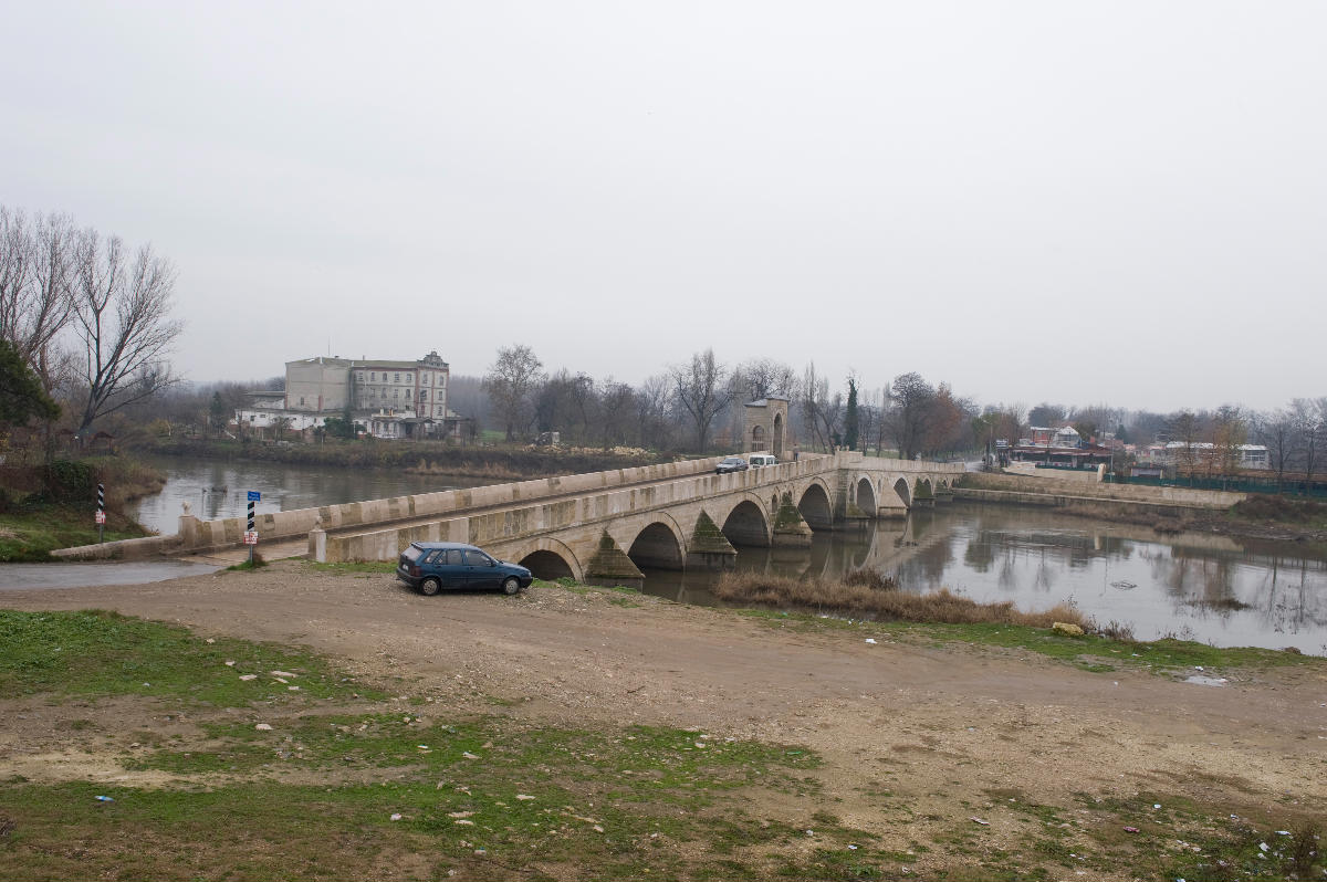 Ekmekcioglu-Ahmet-Pascha-Brücke 