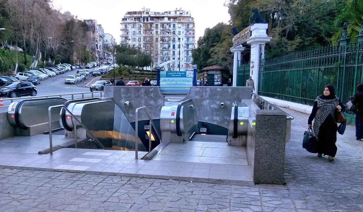 Station de métro Jardin d'Essai du Hamma 