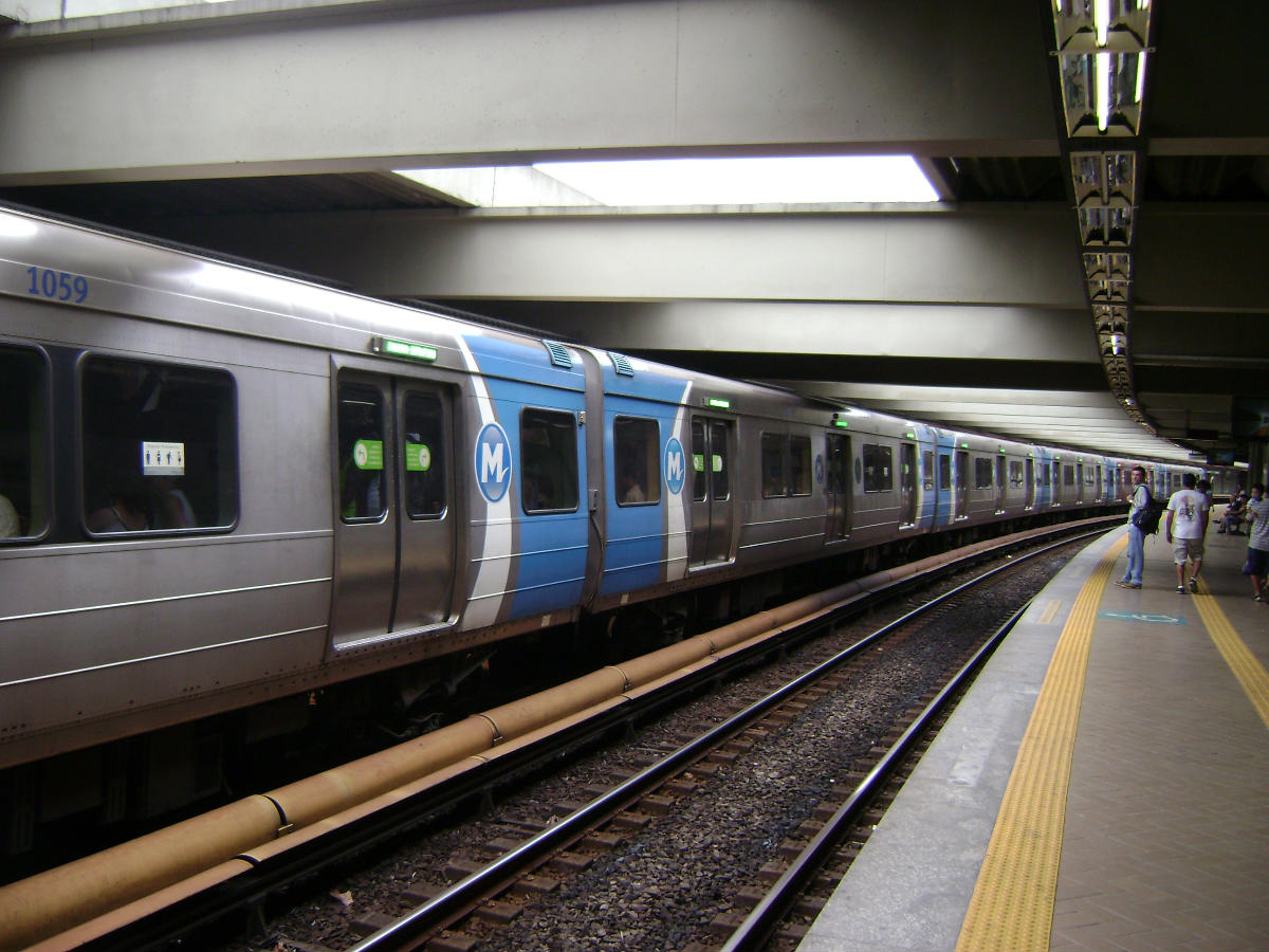 Metrobahnhof São Cristóvão 