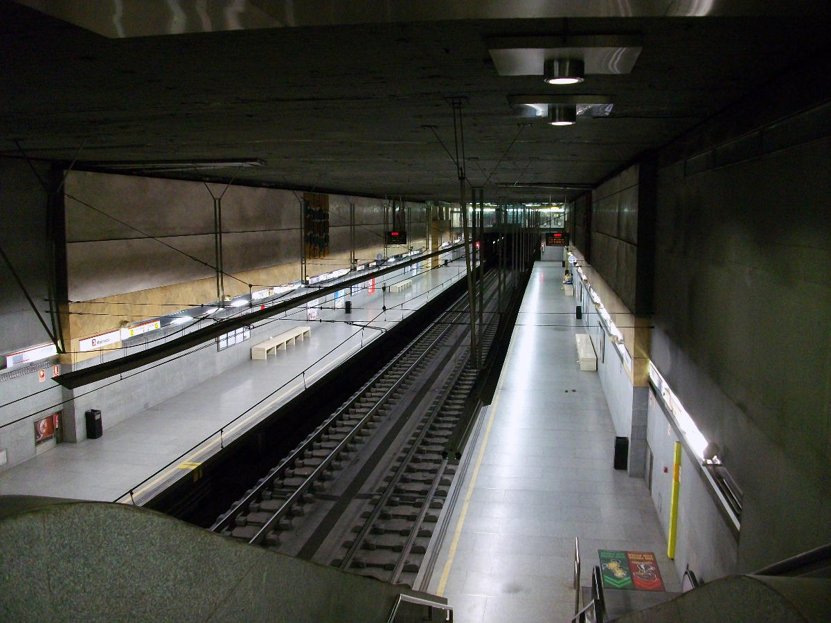 Machado Metro Station 