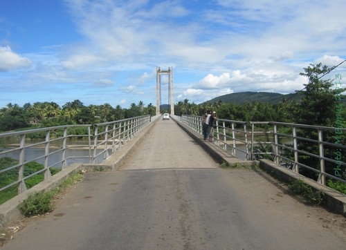 Fanambana river bridge 