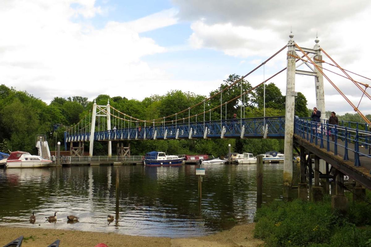 Footbridge over the River Thames to Ham  