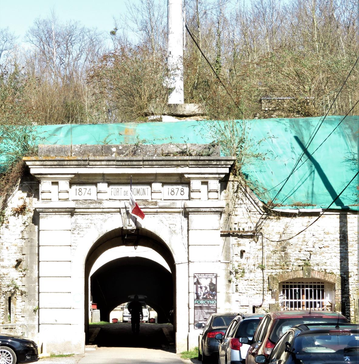 Fort de Domont. Deuxième portail 