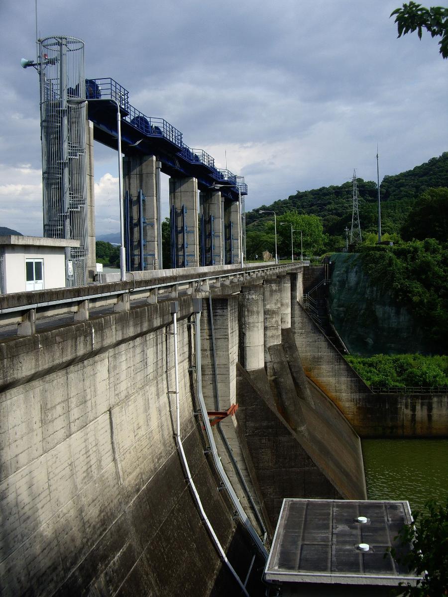 Fuchu Dam 