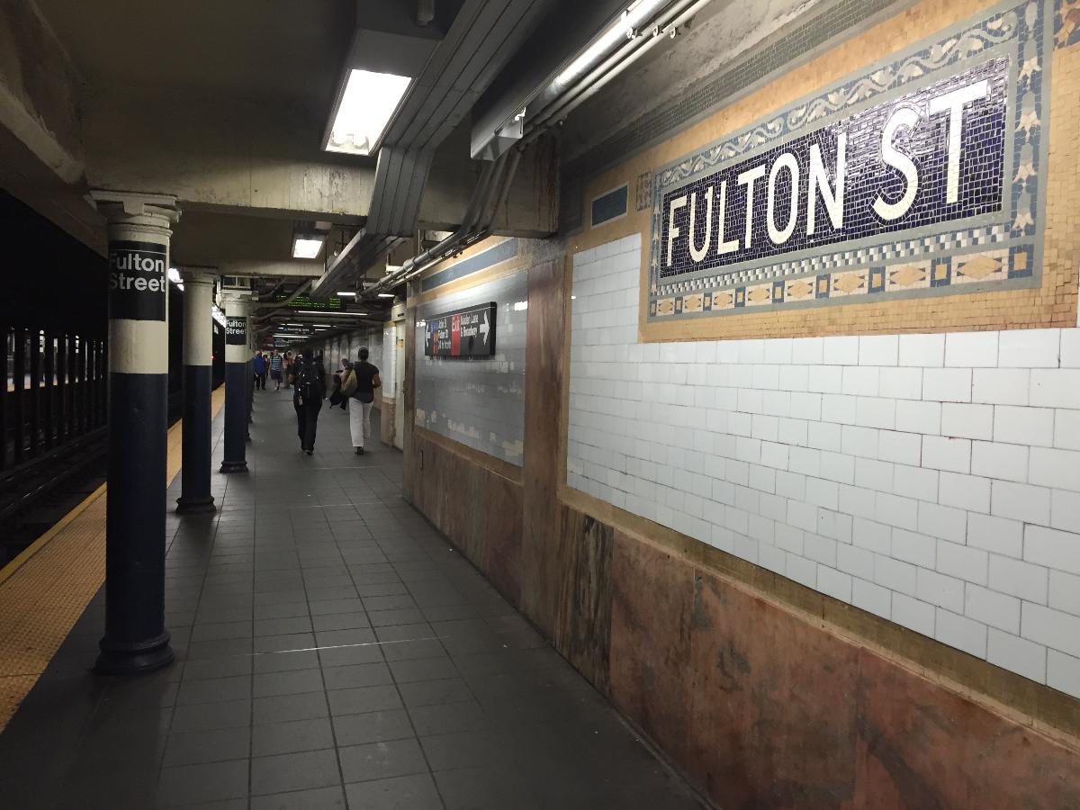 Uptown 4/5 platform at Fulton Street. 