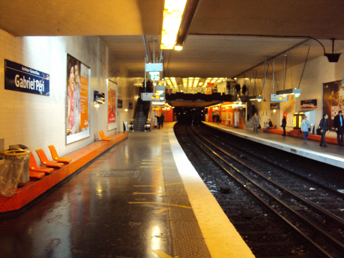 Metrobahnhof Gabriel Péri 