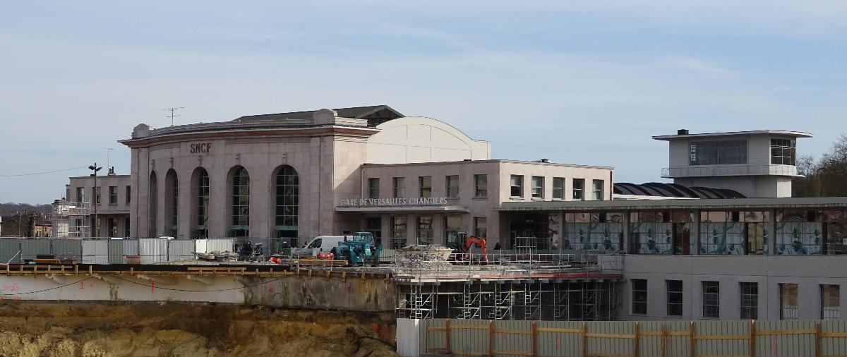 Bâtiments ancien+neuf de la gare de Versailles Chantiers 