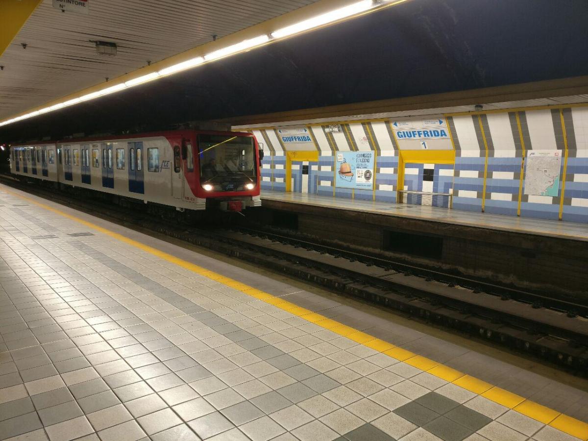 Metrobahnhof Giuffrida 