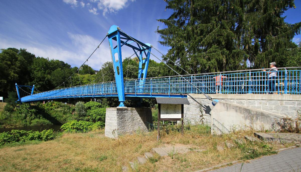 Hängebrücke über die Zwickauer Mulde, Rochsburg. Sachsen. 