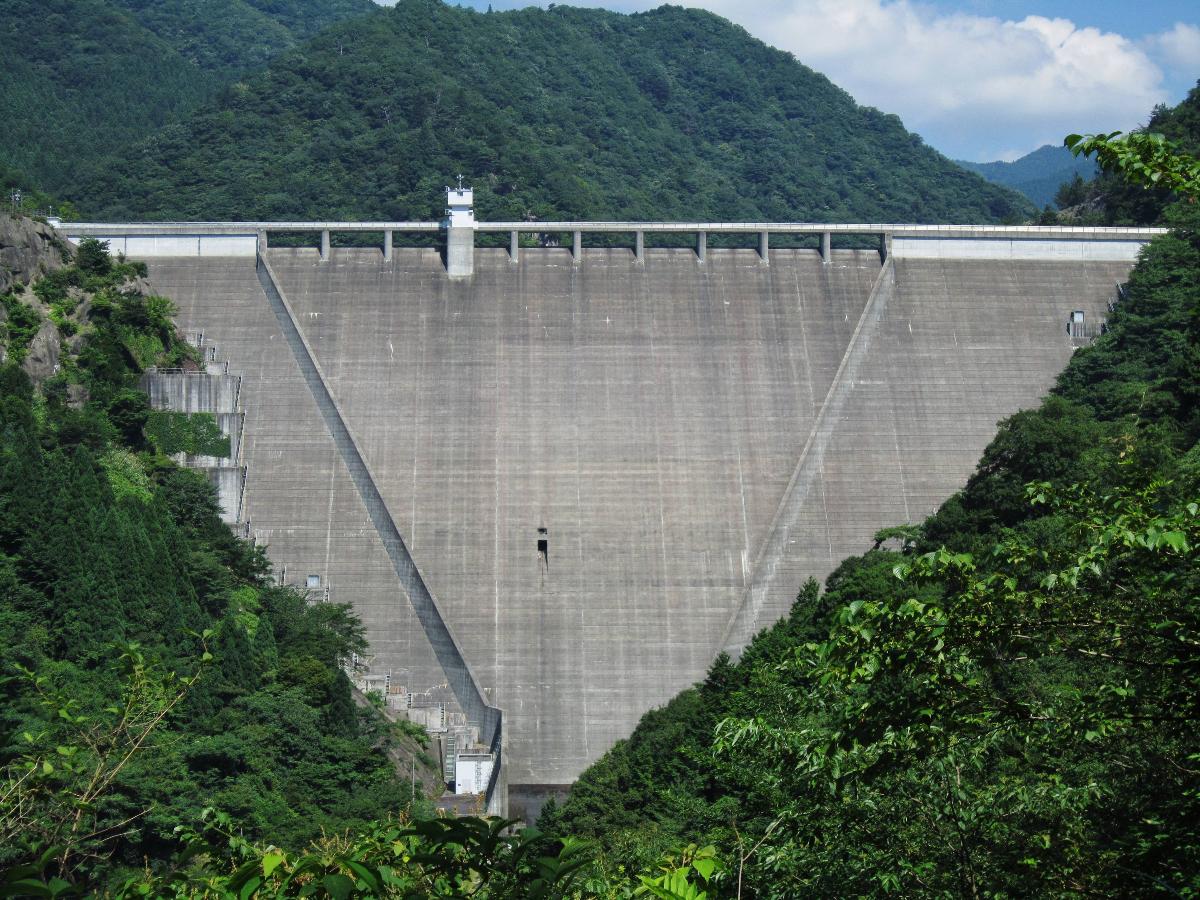 Hase Dam (Hyogo) 