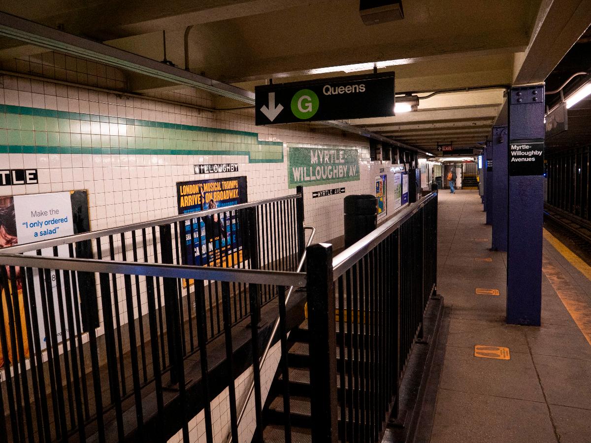 Myrtle-Willoughby Avenues Subway Station (Crosstown Line) 