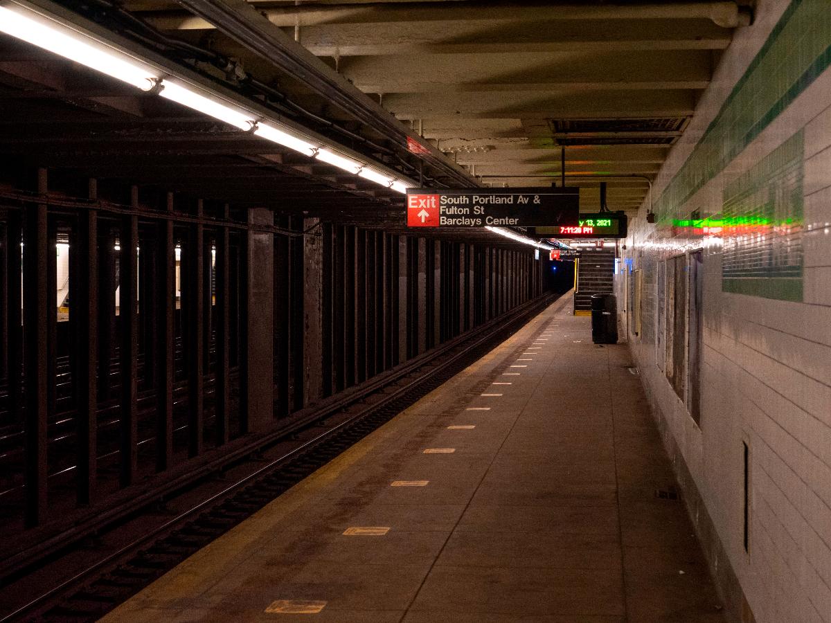 Southbound platform of the IND Fulton Street Line's Lafayette Avenue station 