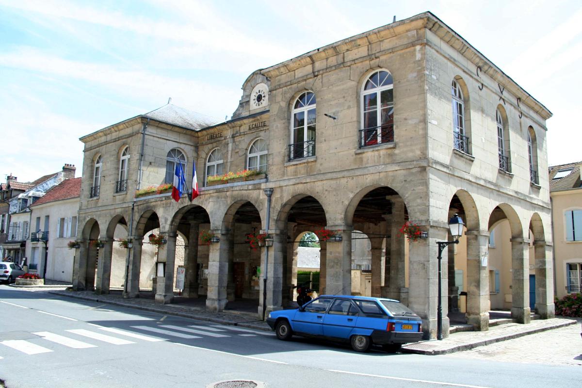 La Roche-Guyon Town Hall 