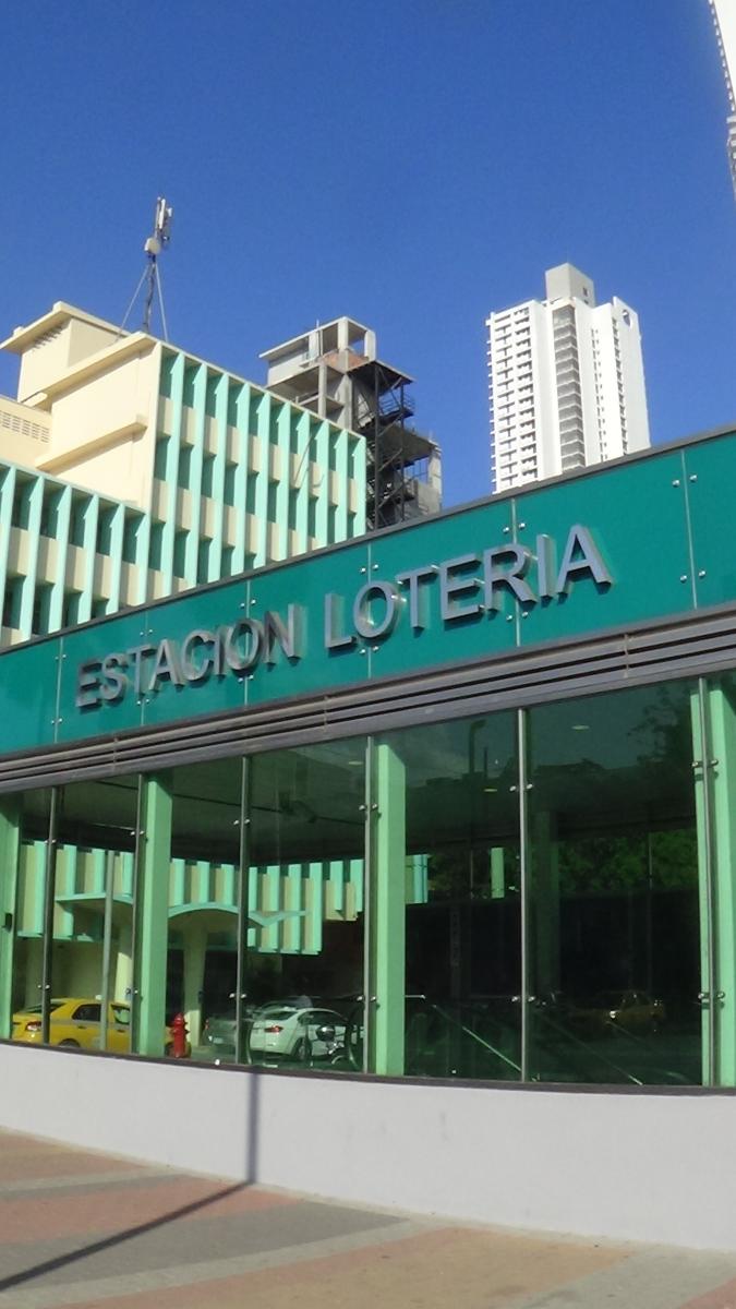 Lotería (Panama Metro) station 