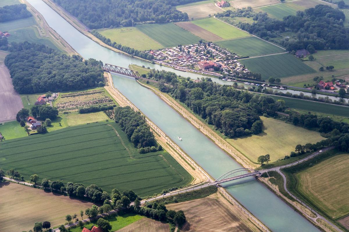 Dortmund-Ems-Kanal (und Abzweig zur Alten Fahrt) bei Lüdinghausen 