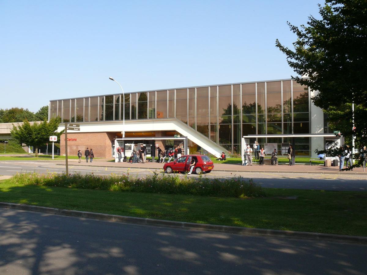 Metrobahnhof Quatre Cantons - Grand Stade 