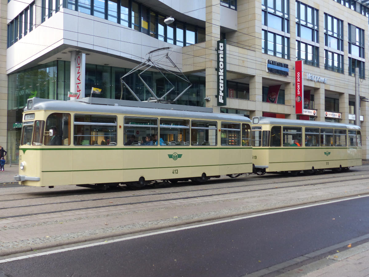 Triebwagen 413 der Staßenbahn Magdeburg (Gotha T2-62) mit Beiwagen 519 (Gotha B2-62) 